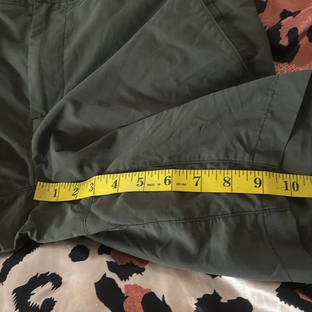The North Face‎ Men's Olive/Green Nylon Shorts